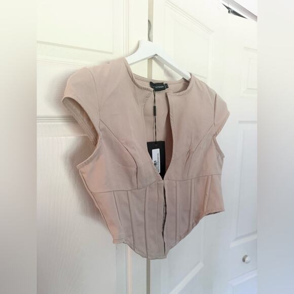 NWT PrettyLittleThing PLT Stone Wove Keyhole Cut Out Cap Sleeve Corset Top 6 - Picture 7 of 9